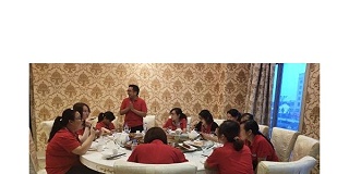 公司年中聚餐3
